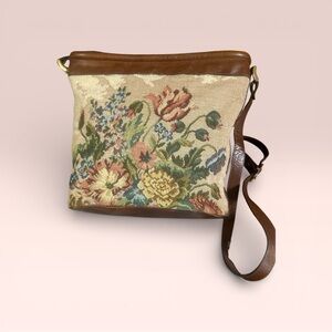 Vintage Floral Paola Del Lugo Floral Tapestry Italian Leather Shoulder Bag